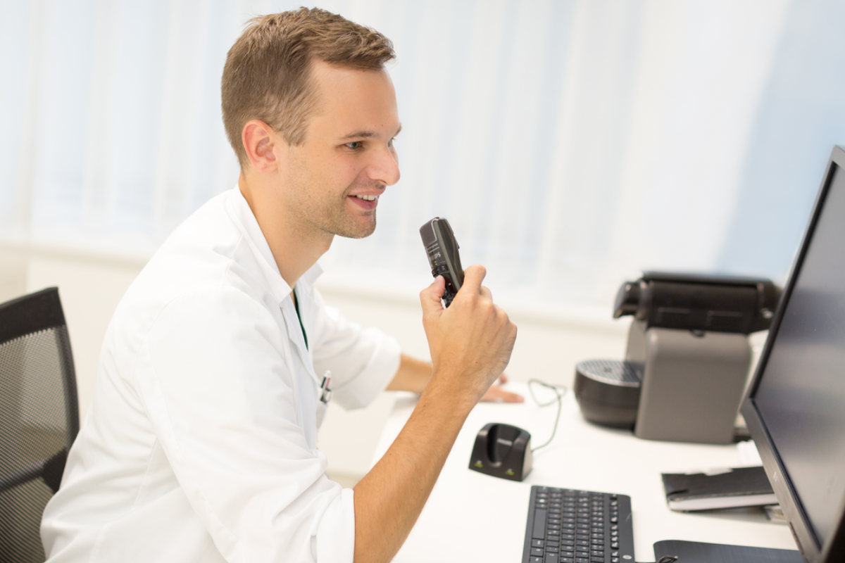 Speech recognition software for legal medical and professional documentation Australia New Zealand